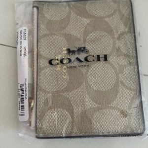 Coach Light Khaki id holder